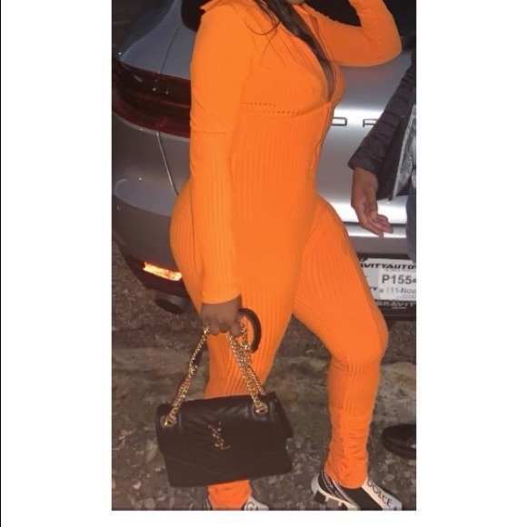 Catch a vibe jumpsuit - Picture 2 of 2